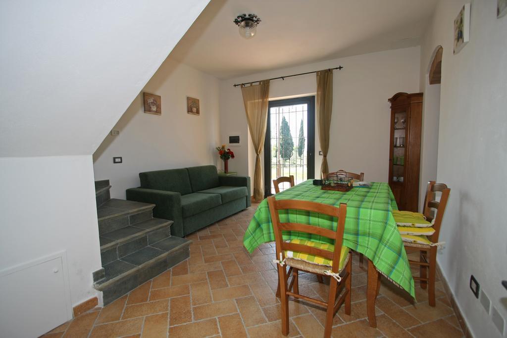 Il Casale Apartment Limite Bilik gambar