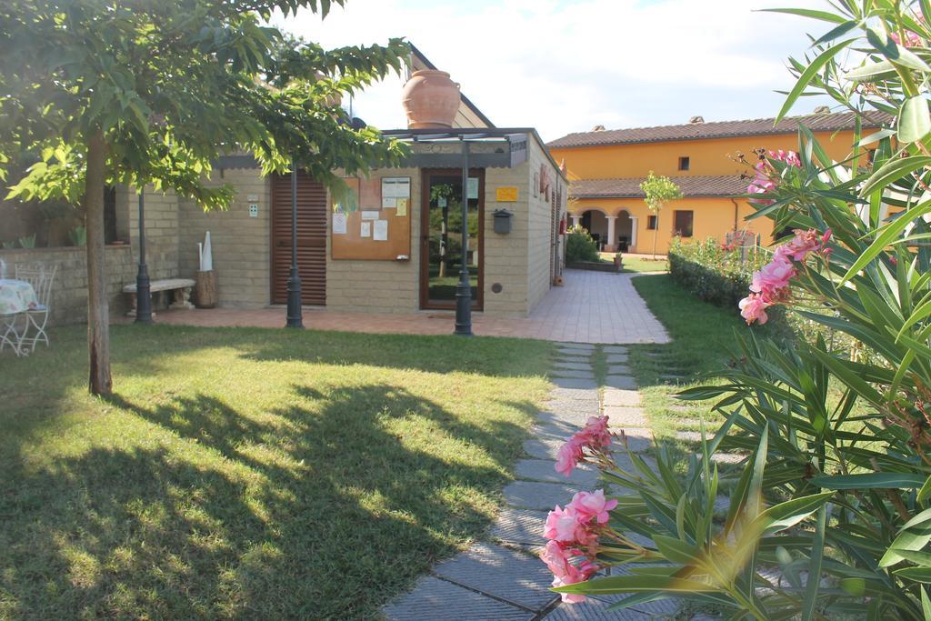 Il Casale Apartment Limite Luaran gambar